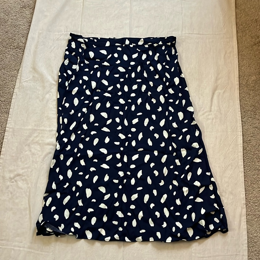 Reformation spotted midi skirt size 14